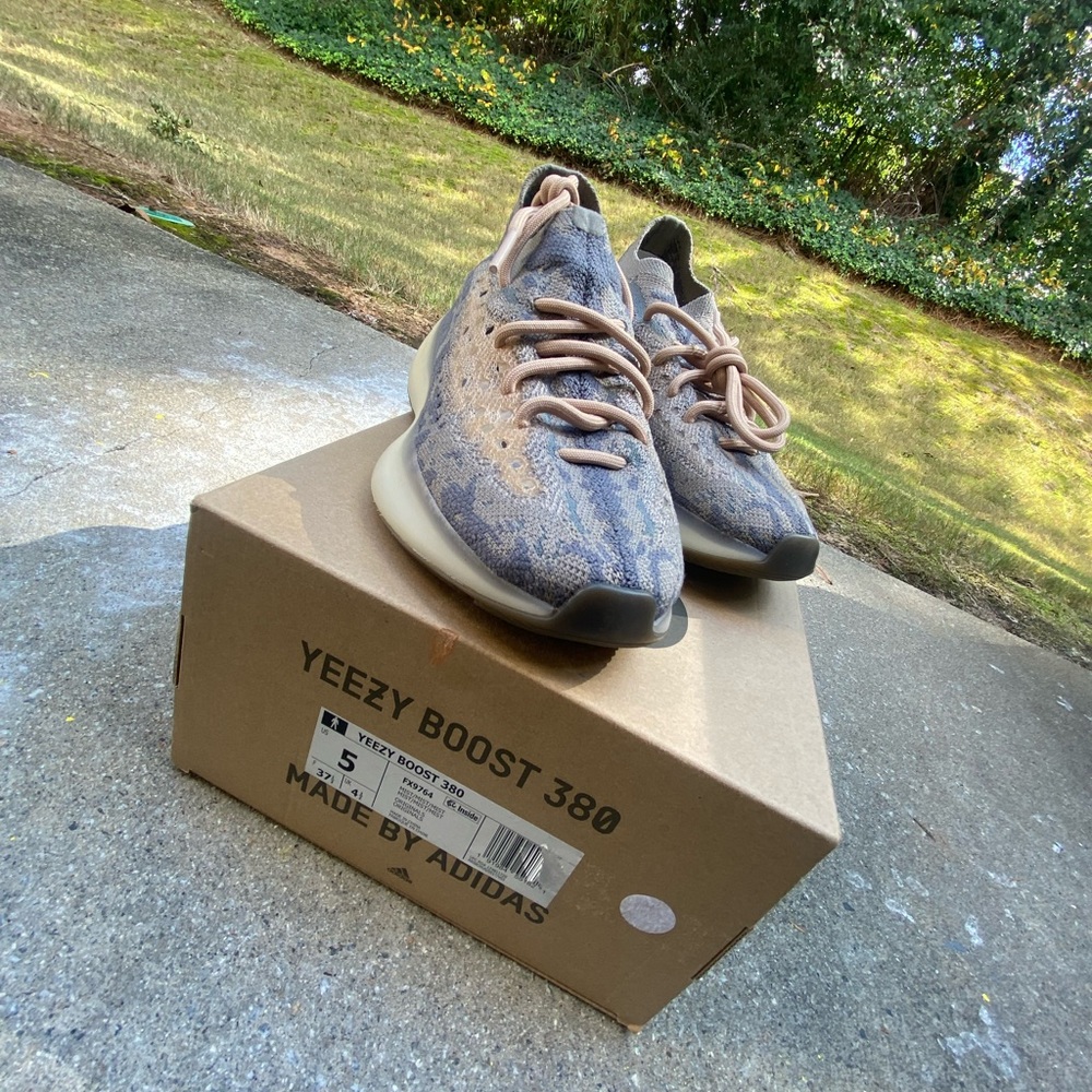 Yeezy Adidas Boost 380 mist